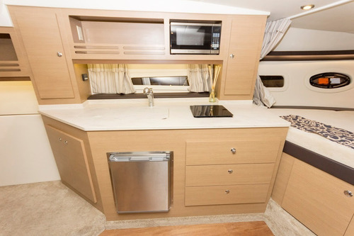 Bayliner 350