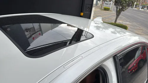 BMW Serie 3 2.0 330ia Luxury Line At