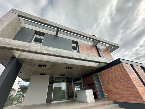Casa En Venta En Country The Point, Yerba Buena