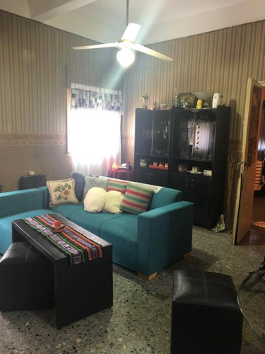 Imagen 2 de 10 de Departamento Tipo Casa En Venta En Lanus Oeste
