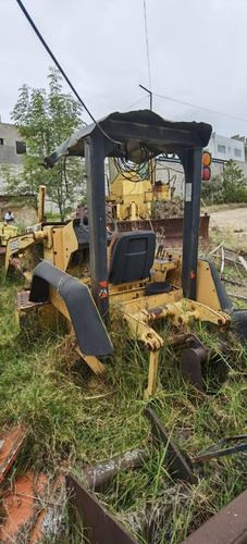 Retroexcavadora John Deere 210le