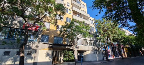 Se Vende Departamento En Cueto 727, Santiago.