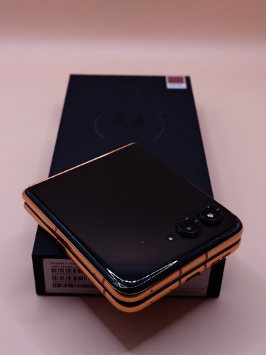 Motorola Razr 50 Ultra 256 Gb Mocha Mousse 24 Gb Ram Boost Chocolate (Usado)