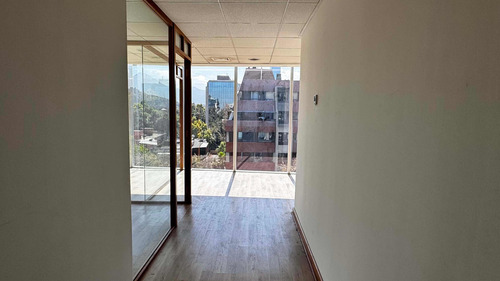 Propiedad Adjudicada En Remate Oficinas 114 M2 Padre Mariano