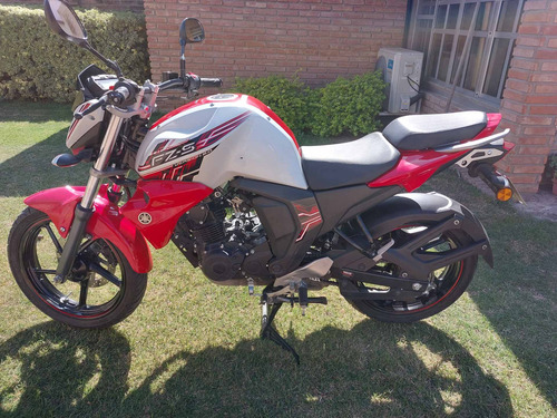 Imagen 1 de 12 de Yamaha Fz S 2.0