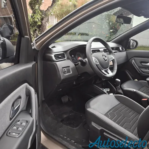 Renault Duster 1.3 Intense Cvt