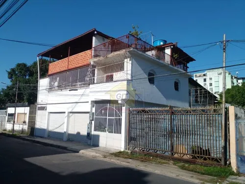 Casa Comercial Urb. Camoruco