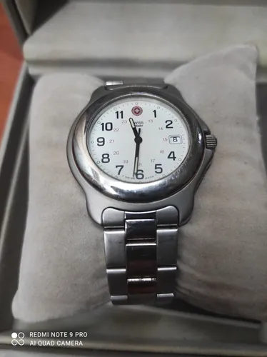 Reloj Swiss Army Modelo 25205 (Usado)
