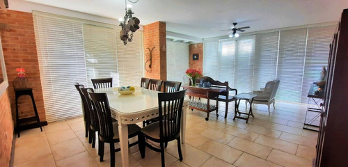 Imagen 7 de 13 de Casa En Venta En La Urb. La Viña. Valencia Cód 138985 Lucrecia Escorcha