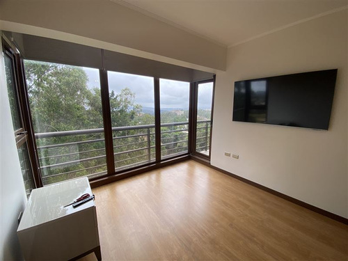 Hermoso Departamento En Venta De 4 Dorm. En Andalue