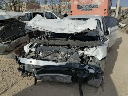 Imagen 5 de 8 de Desarmo Bmw 118 I Añi 2015 Solo Por Partes