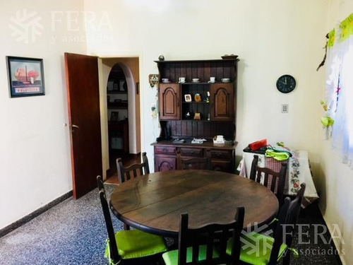 Imagen 8 de 15 de Venta De Casa 5 Ambientes En Wilde Con Cochera Y Fondo Libre Con Quincho ( 25931)