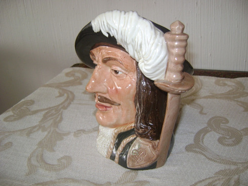 Antigua Jarra Royal Doulton Athos Mosquetero Large Porcelana (Usado)