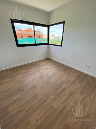 Casa - 5amb- Estilo Minimalista - Una Planta- Pileta - Fincas Del Alba - Canning