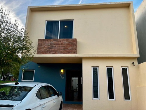 Casa En Venta En Valle Imperial En Zapopan, Jalisco