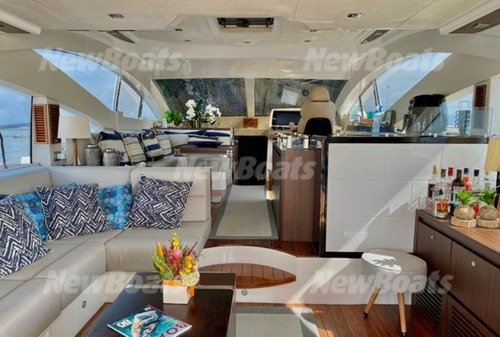 Imagem 11 de 12 de Lancha Schaefer Phantom 62 2012 Ñ Intermarine, Ñ Azimut