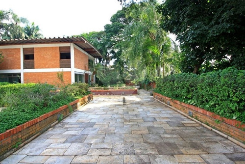 Casa Maravilhosa Em Terreno De 1.020,00 M2 Próxima A Praça Do Por Do Sol - 353-im314125