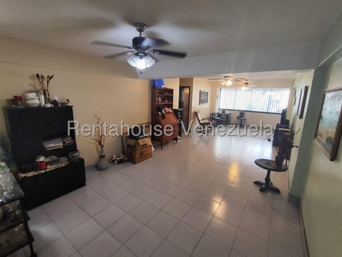 Bello Apartamento En Venta Bello Monte #25-18467