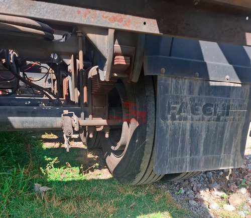Bug Porta Container Facchini 2021 - Tvg Caminhões