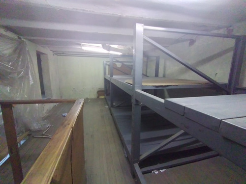 Local Comercial En Barrio Reus /excelente Zona