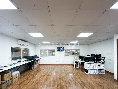 Bodega En Cerro Navia