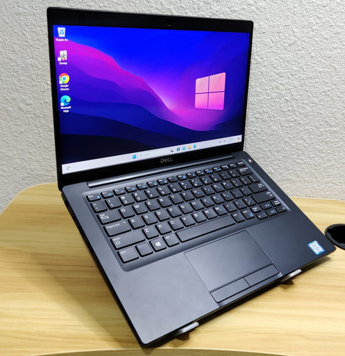 Laptop Dell Latitude 7390 Core I5-8 8gb Ram 256gb Ssd Rápida (Reacondicionado)
