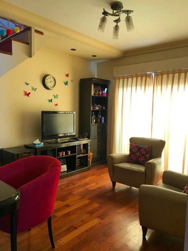 Imagen 3 de 14 de Departamento En 2 Plantas 4 Ambientes / Venta / San Justo