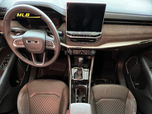 Jeep Commander 1.3 T270 TURBO FLEX OVERLAND AT6