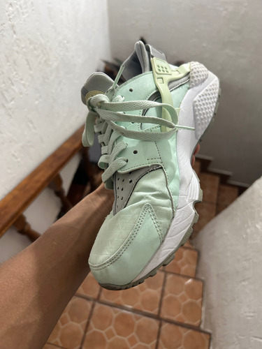Tenis Nike Huarache Originales, Muy Poco Uso, Reducidos A #6 (Usado)