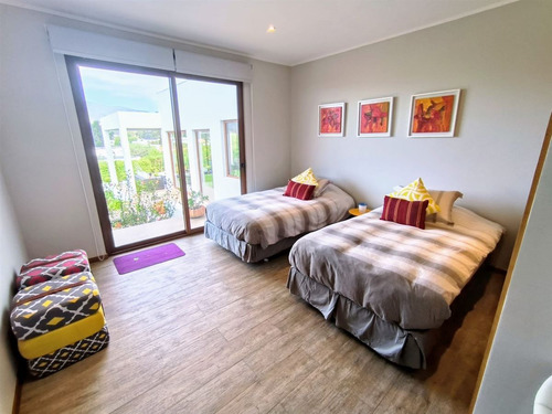 Preciosa, Luminosa Y Moderna Casa En Marbella