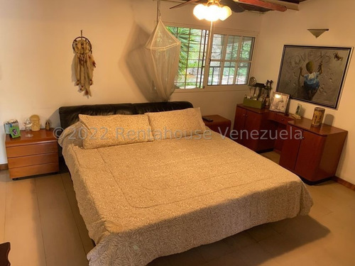 Imagen 7 de 14 de Casa En San Roman A La Venta Mls#22-18917 R A H Pablo Velozo