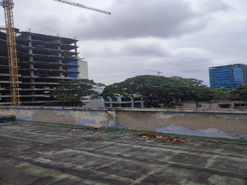 Imagen 16 de 20 de Edificio Comercial En Venta En Las Mercedes