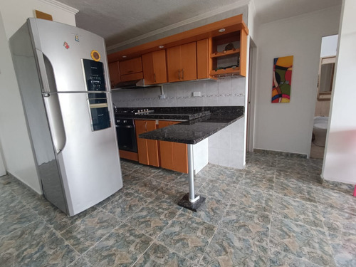 Apartamento En Valencia. Res Los Laureles. (spatrc-22)