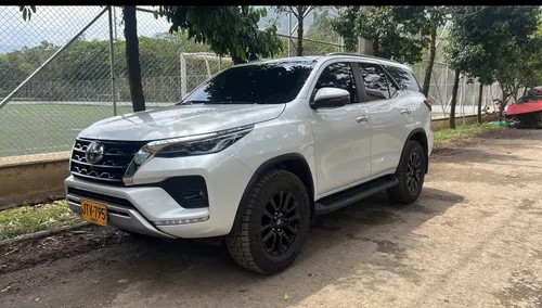 Toyota Fortuner 2.4 Diésel Srv 4X2