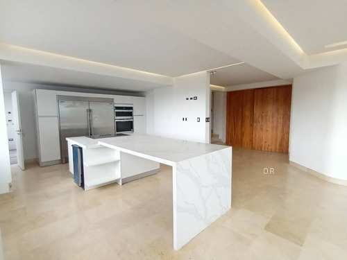 Imagen 2 de 28 de Leal Pérez Vende Penthouse Duplex En Sabana Larga Sevilla Real Torre A