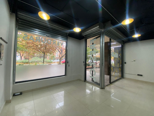Local 36 M2 Con 22 Mt2 De Uso Y Goce De Terraza!