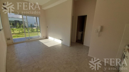 Imagen 1 de 28 de Venta De Departamento 2 Ambientes En Wilde Con Patio ( 21505)