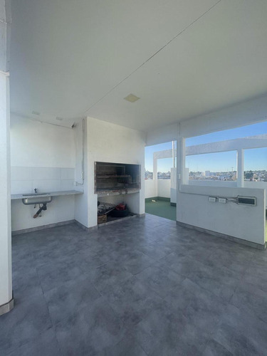 Imagen 13 de 16 de 1 D - 45 Mts. - Terraza - Centro .