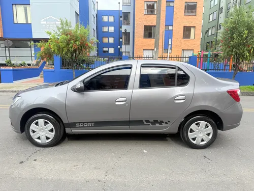 Renault Logan 1.6 Expression / Life +