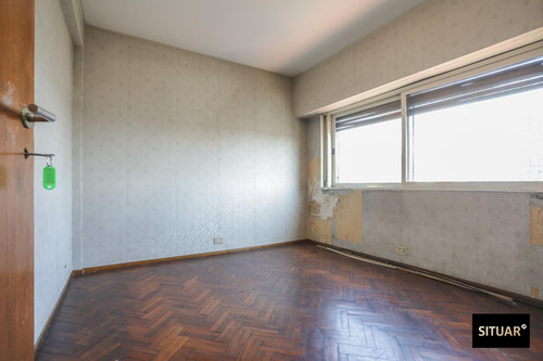 Venta De Departamento 2 Dormitorios + Cochera + Baulera