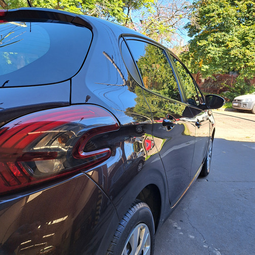 Peugeot 208 1.6 Active