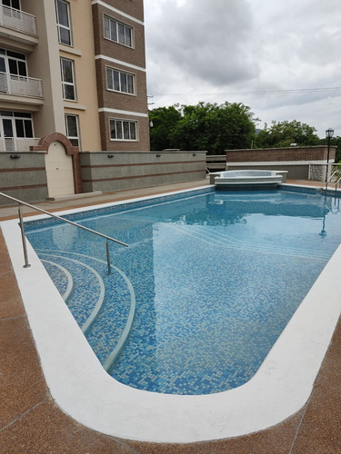 Oportunidad De Alquiler En Titanium Suite