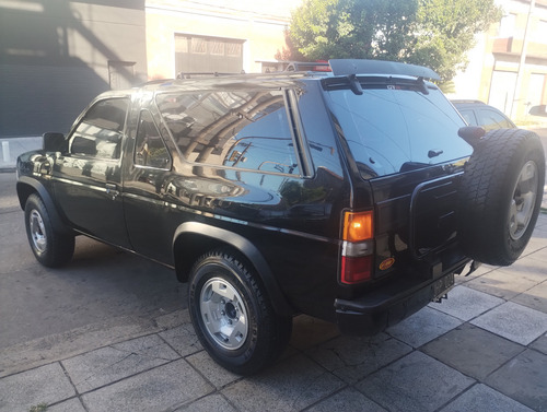 Nissan Pathfinder 2.4 4x4