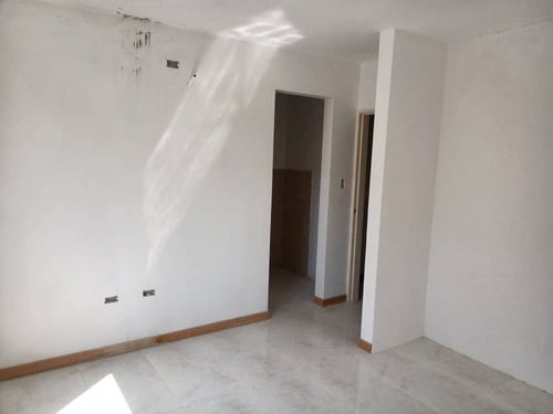 Imagen 10 de 14 de Townhouse En Venta En Monteserino Cód 133598 Lucrecia Escorcha