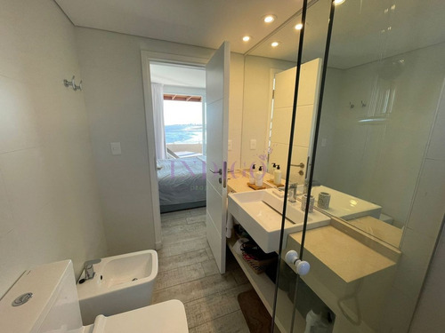Imagen 28 de 28 de Apartamentos Con Vistas A La Playa Y Mar, Espacioso Y Muy Luminoso. - La Barra La Barra
