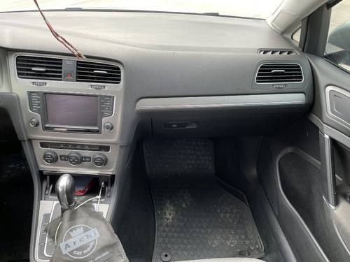 Imagen 10 de 25 de Volkswagen Golf 1.4 Tsi Dsg 2016 Gris Plata - 126.000 Kms
