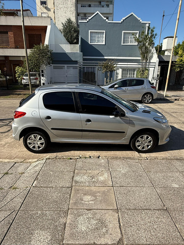 Peugeot 207 1.4 Active 75cv