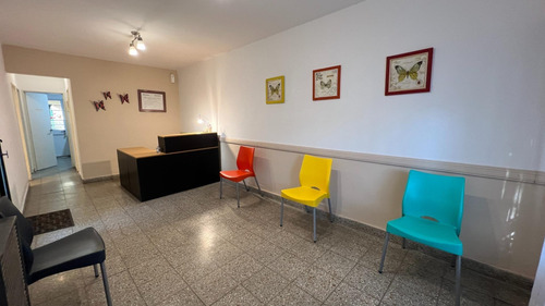 Imagen 2 de 9 de Casa Ph En Venta En Ituzaingó Con Dos Dormitorios