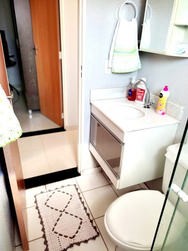 Imagem 11 de 14 de Vendo Apartamento Ágil Ou Quitado.