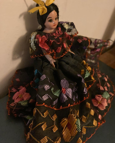 Muñeca Antigua Con Vestido Regional Chiapaneco